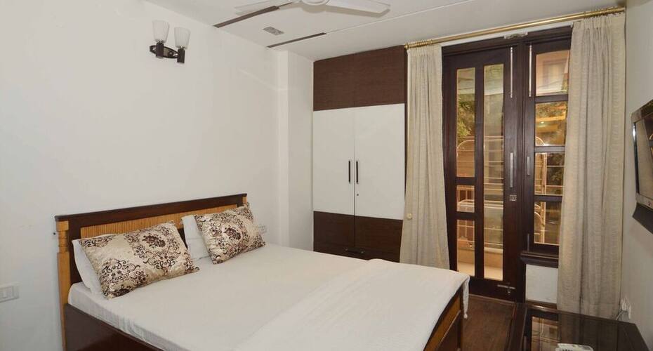 TG Stays Hemkunt Colony, New Delhi 3
